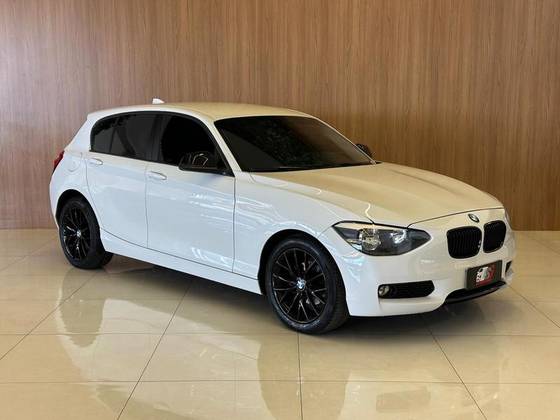 BMW 116i 1.6 16V TURBO GASOLINA 4P AUTOMÁTICO BMW 116i 1.6 16V TURBO GASOLINA 4P AUTOMÁTICO